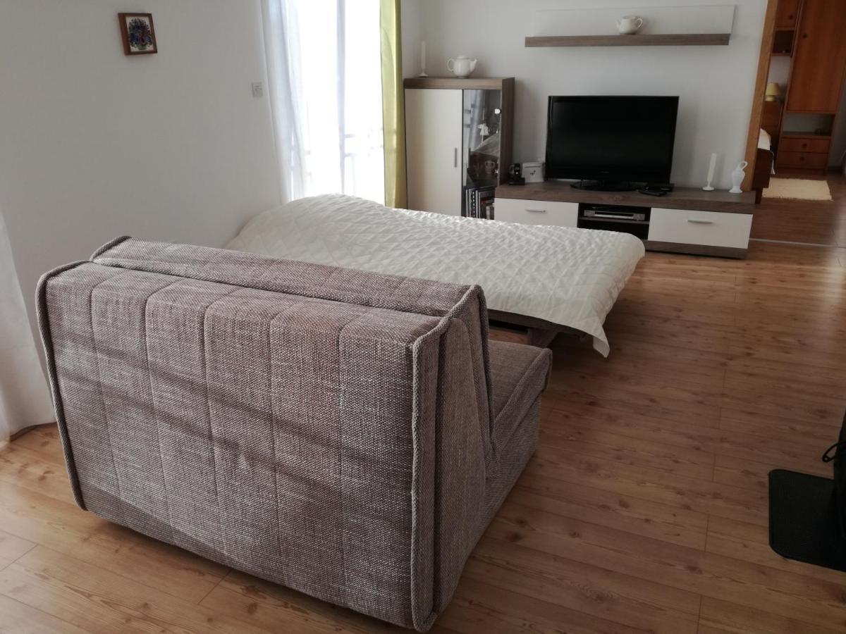 Apartment Vista Lupoglav  Экстерьер фото